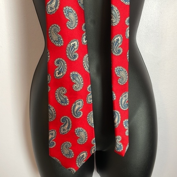Christian Dior Red Paisley Silk Tie